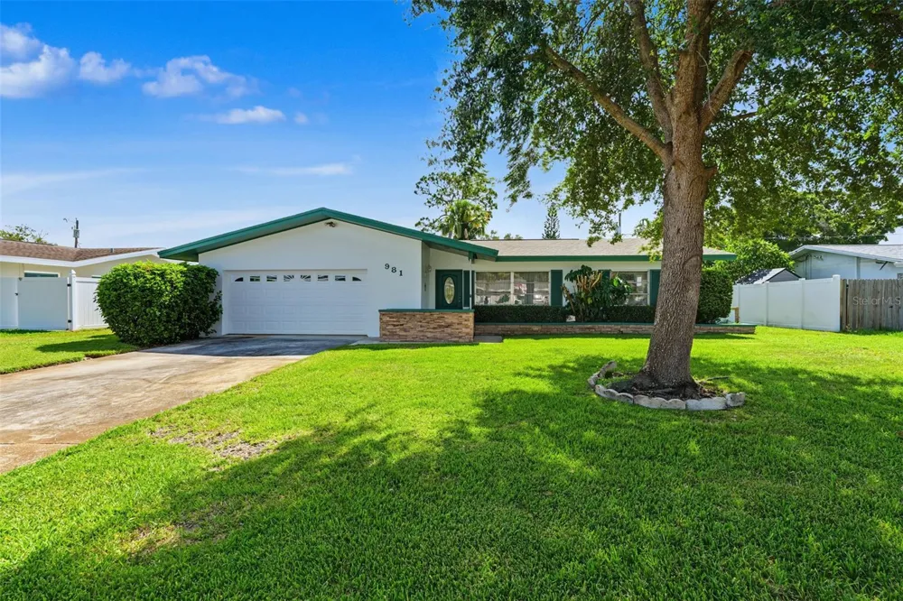 981 STEPHEN FOSTER DRIVE Largo, FL 33771