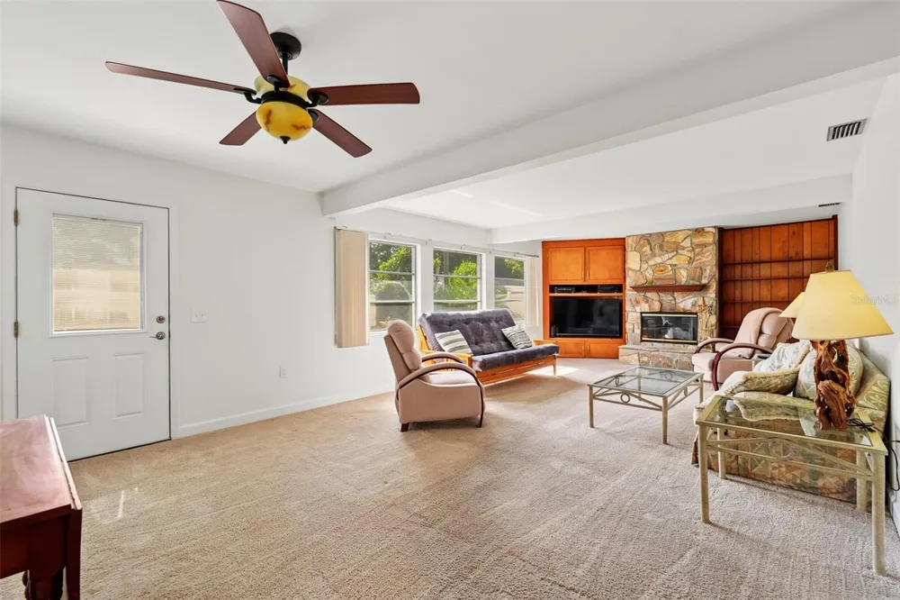 981 STEPHEN FOSTER DRIVE Largo, FL 33771