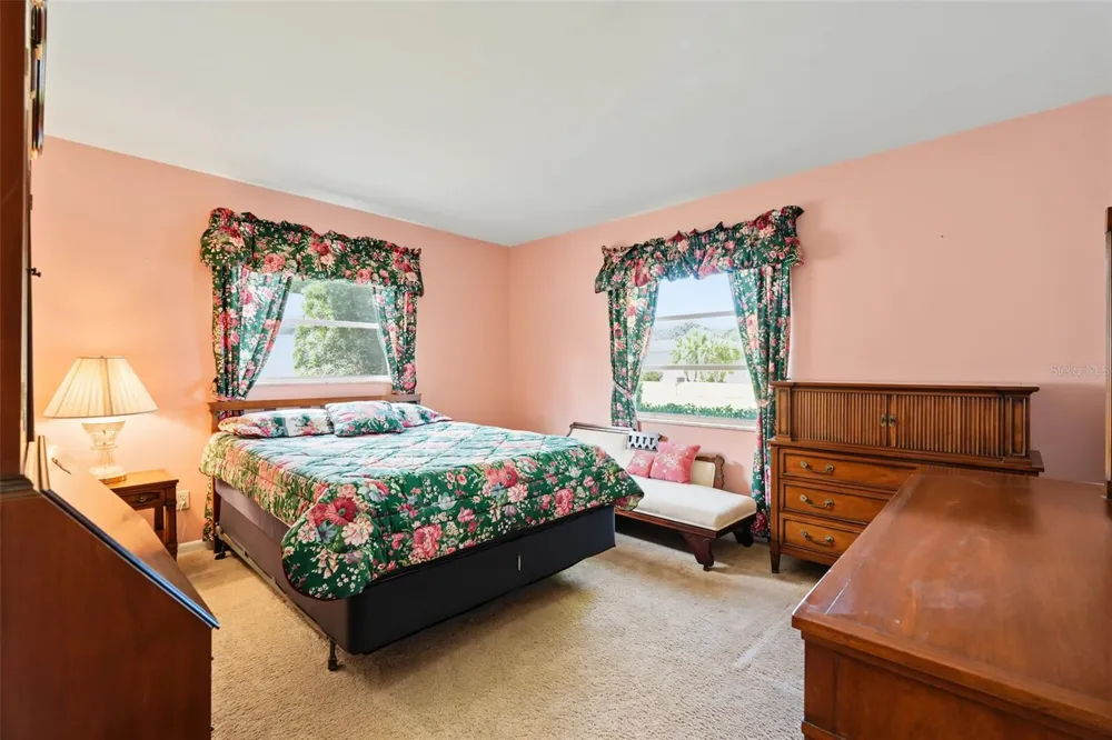 981 STEPHEN FOSTER DRIVE Largo, FL 33771