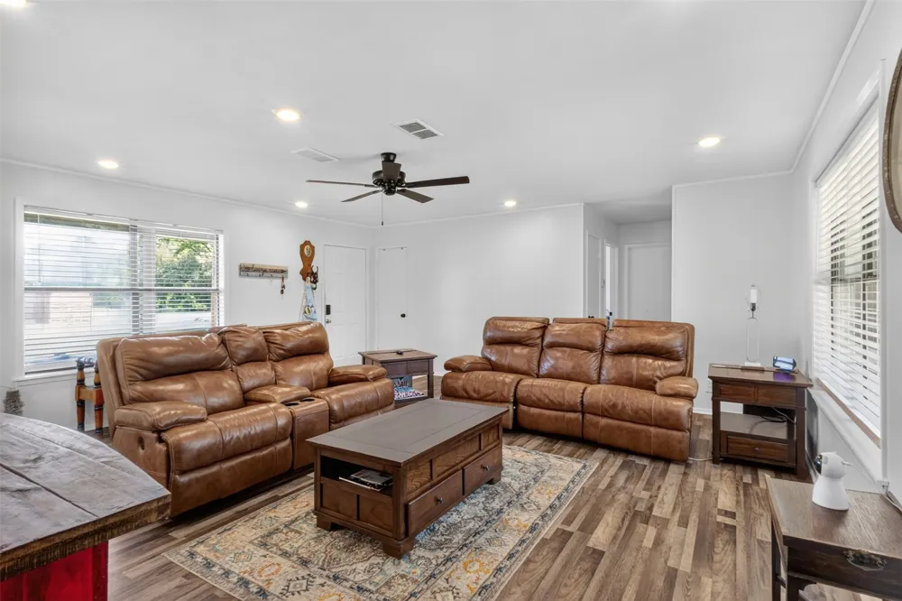 6834 Fm 1795 Gilmer, TX 75644