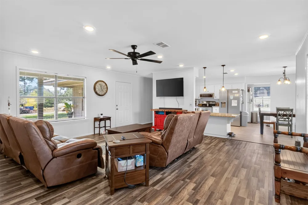 6834 Fm 1795 Gilmer, TX 75644