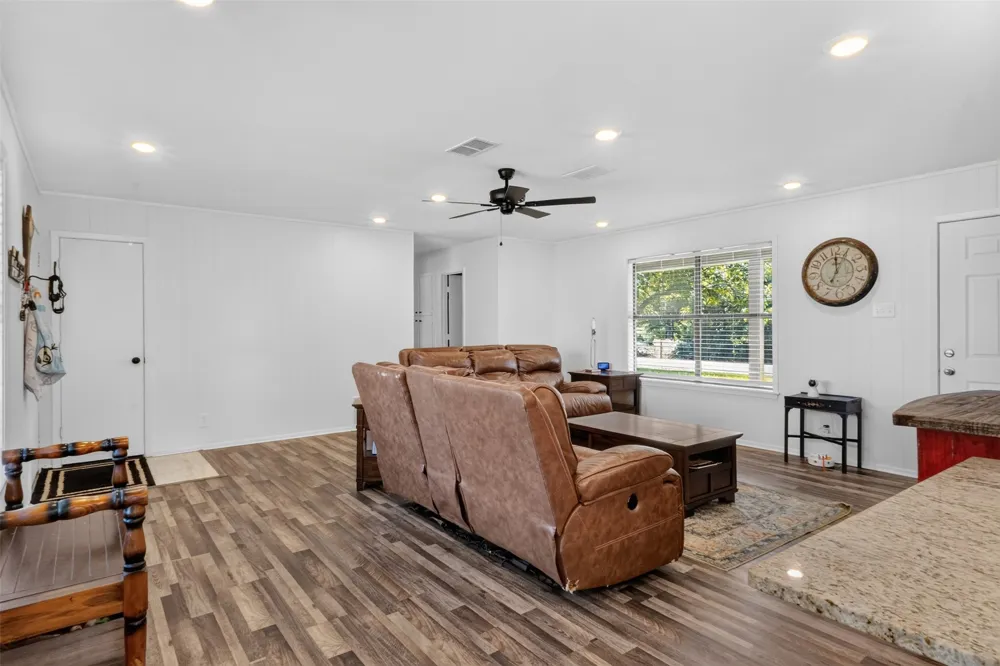 6834 Fm 1795 Gilmer, TX 75644