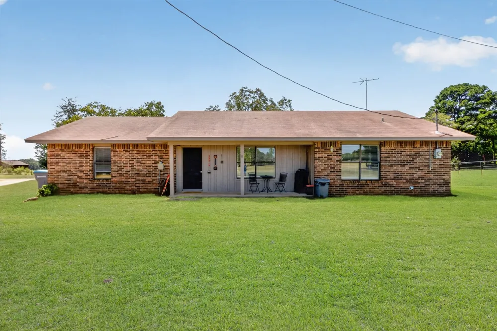 6834 Fm 1795 Gilmer, TX 75644