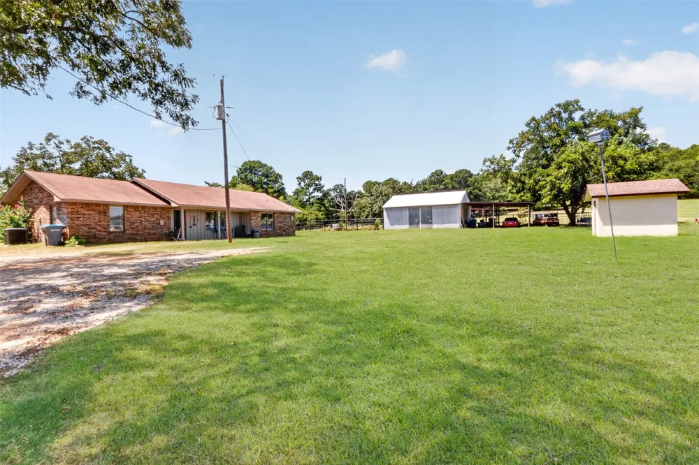 6834 Fm 1795 Gilmer, TX 75644
