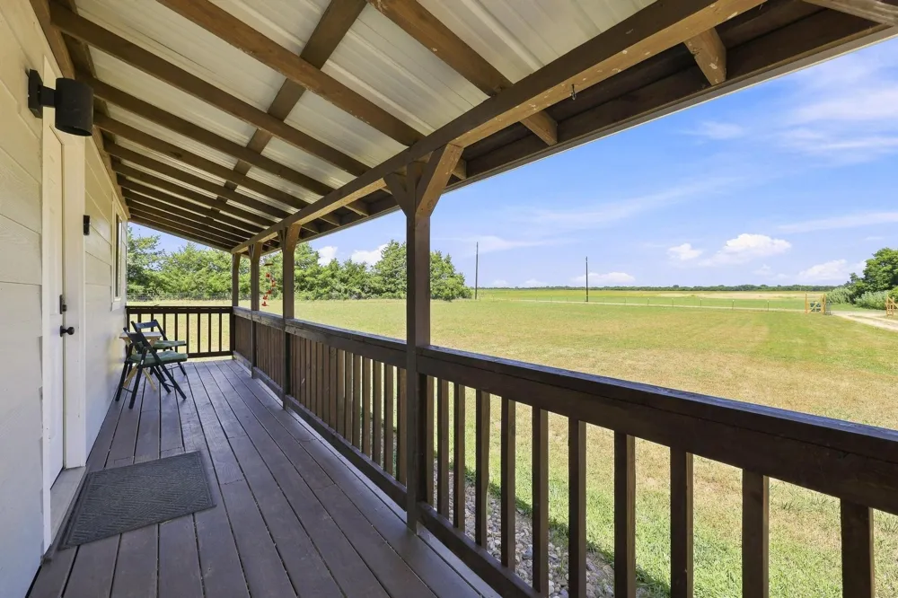 1703 Fm 1501 Deport, TX 75435