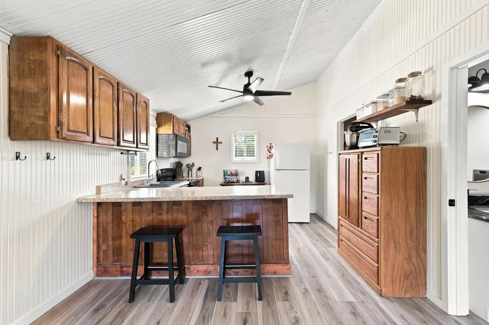 1703 Fm 1501 Deport, TX 75435