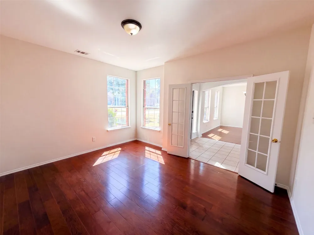 217 Green Acres Drive Murphy, TX 75094