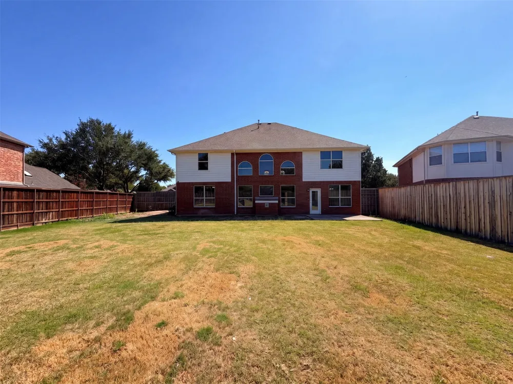 217 Green Acres Drive Murphy, TX 75094