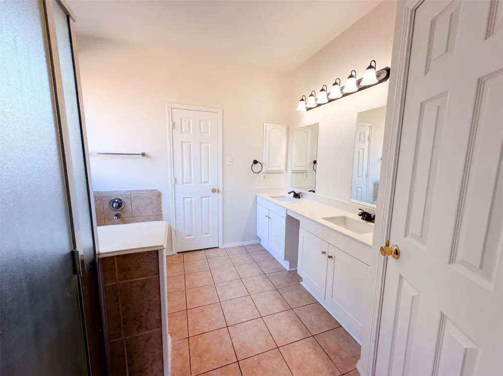 217 Green Acres Drive Murphy, TX 75094