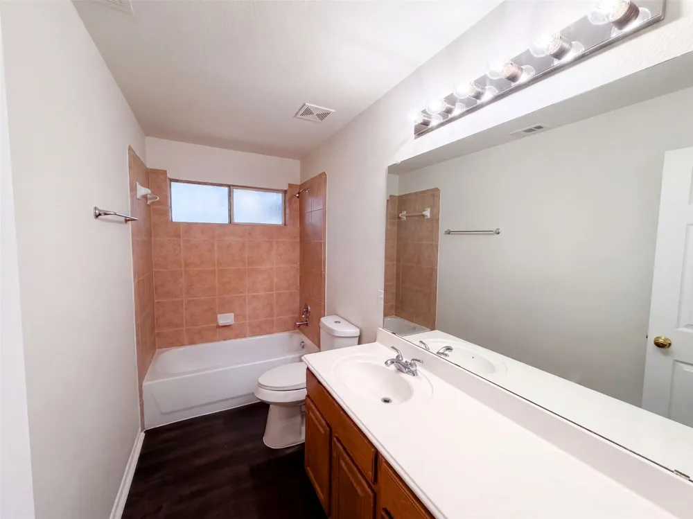 217 Green Acres Drive Murphy, TX 75094