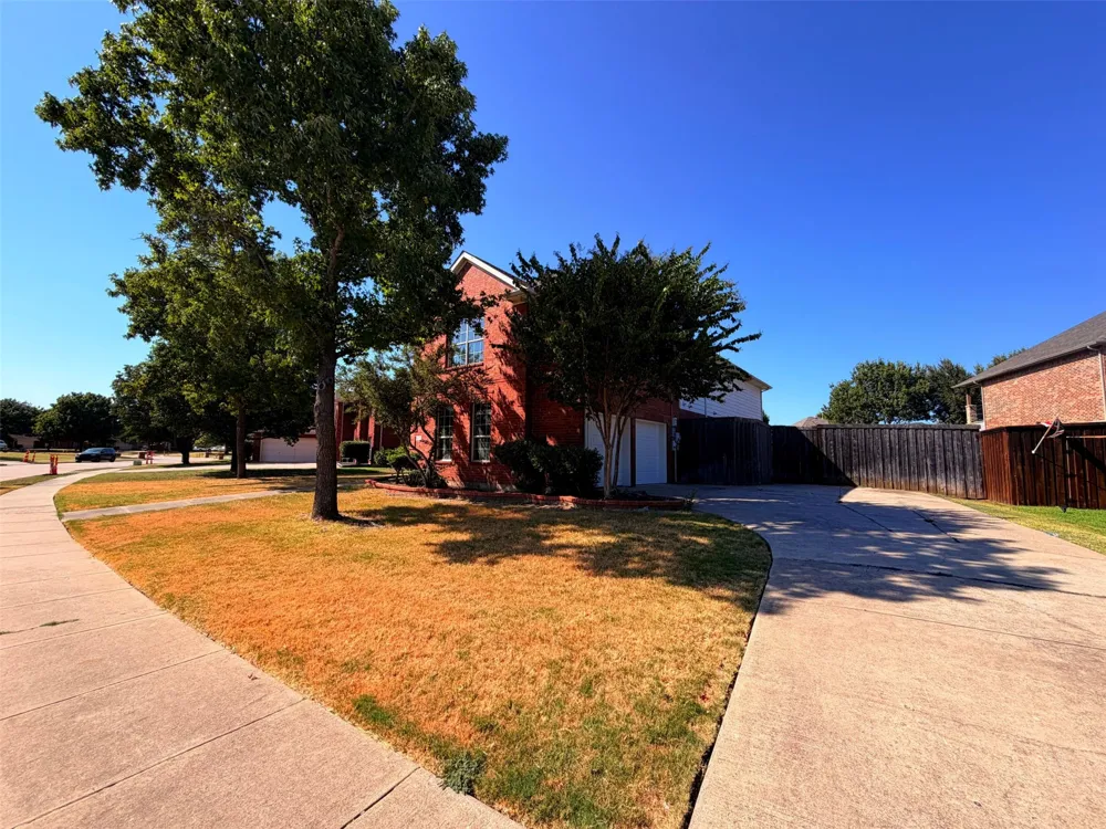 217 Green Acres Drive Murphy, TX 75094