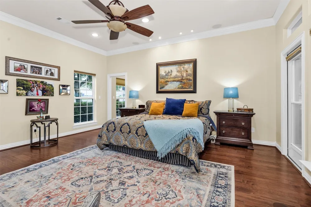 1502 Wimbledon Drive Huntsville, TX 77340