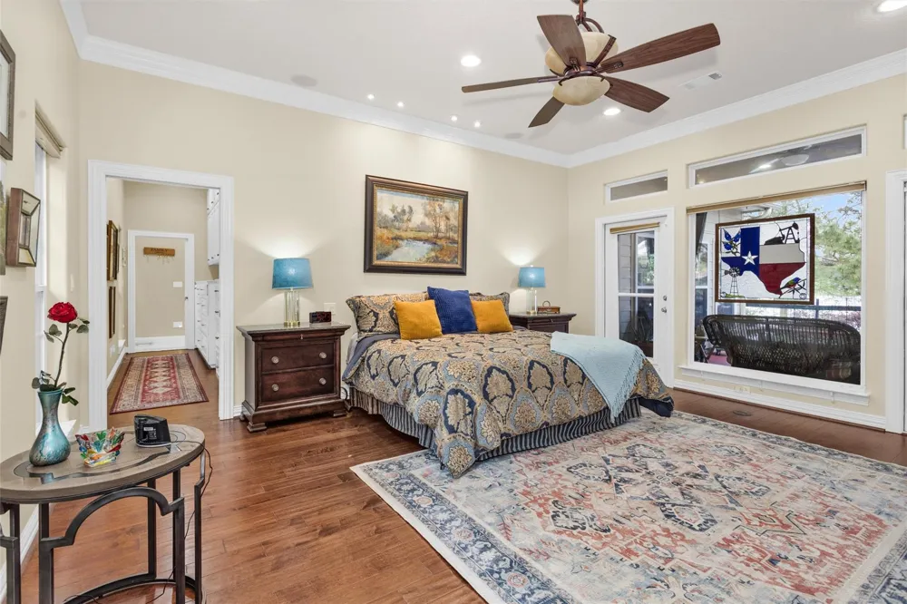 1502 Wimbledon Drive Huntsville, TX 77340