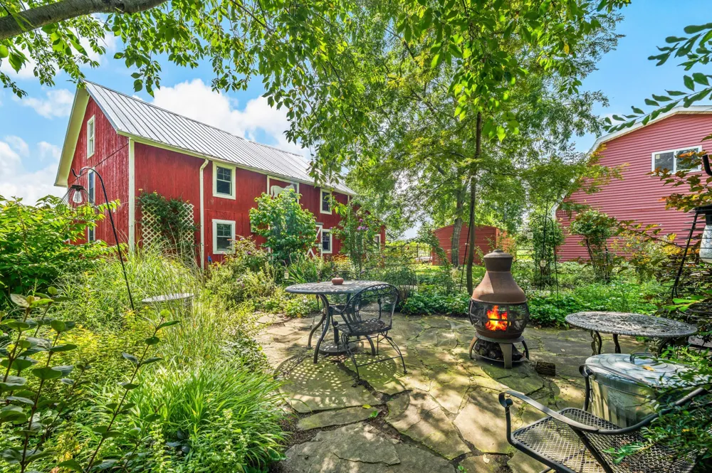 8467 S Scottdale Road Berrien Springs, MI 49103
