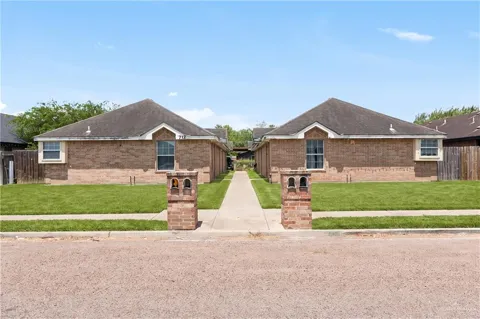 712 W Bronze Drive