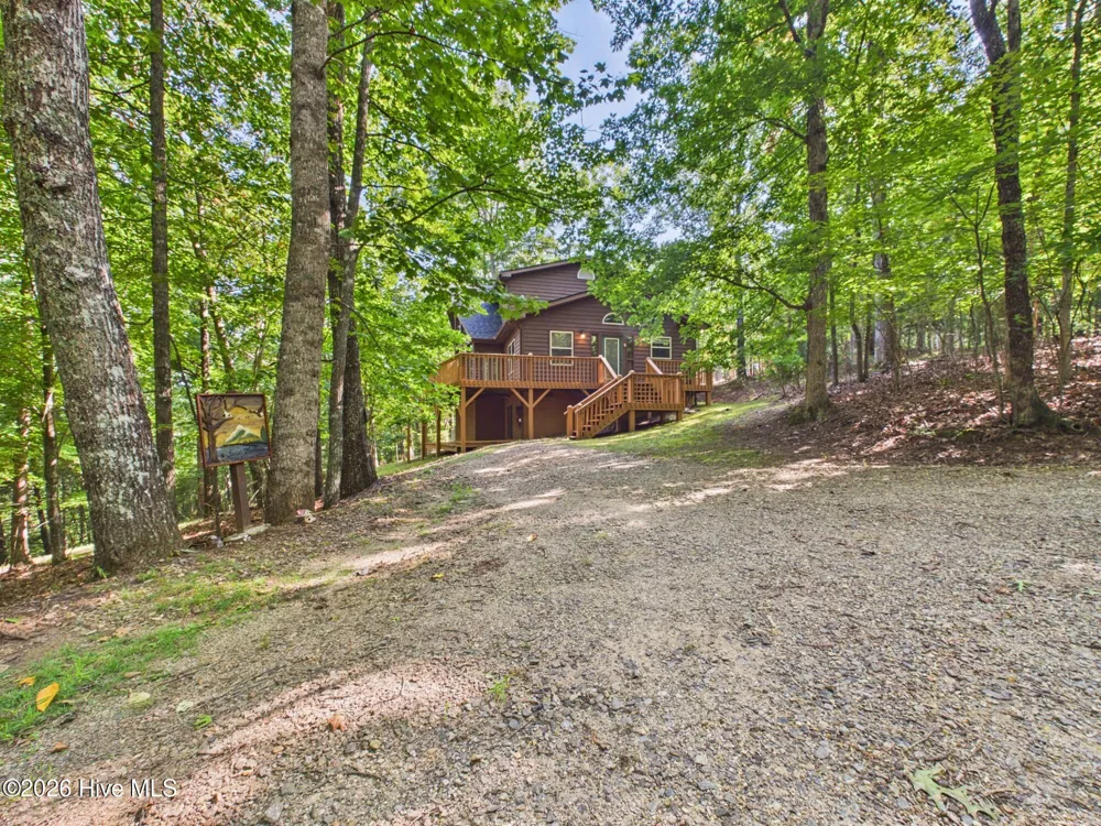 121 High Ridge Road Murphy, NC 28906