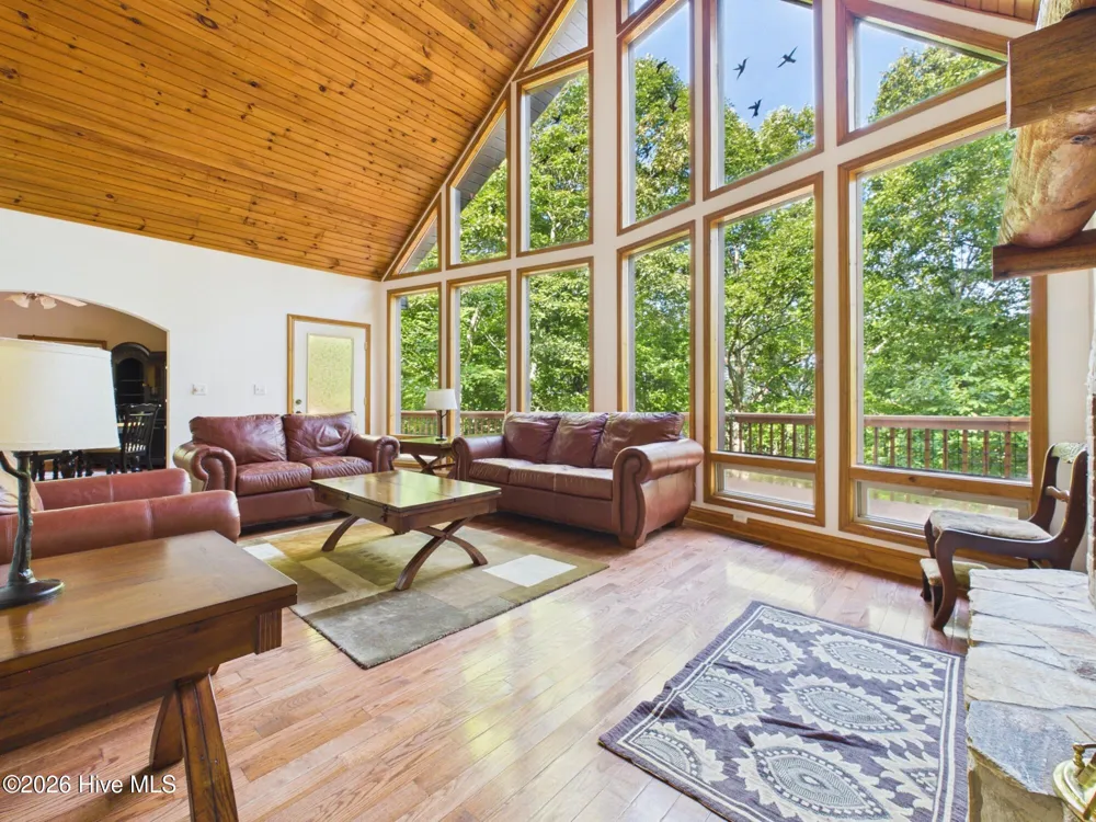 121 High Ridge Road Murphy, NC 28906