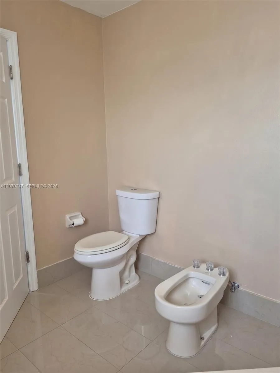 7366 SW 152nd Ave #103 Miami, FL 33193