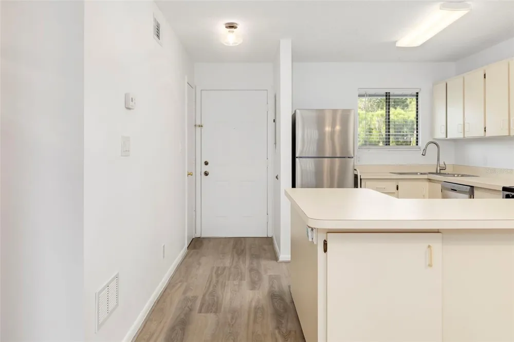 6033 34TH STREET W #26 Bradenton, FL 34210