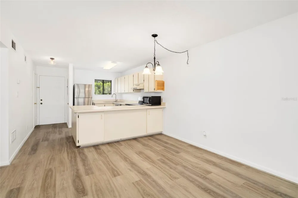 6033 34TH STREET W #26 Bradenton, FL 34210