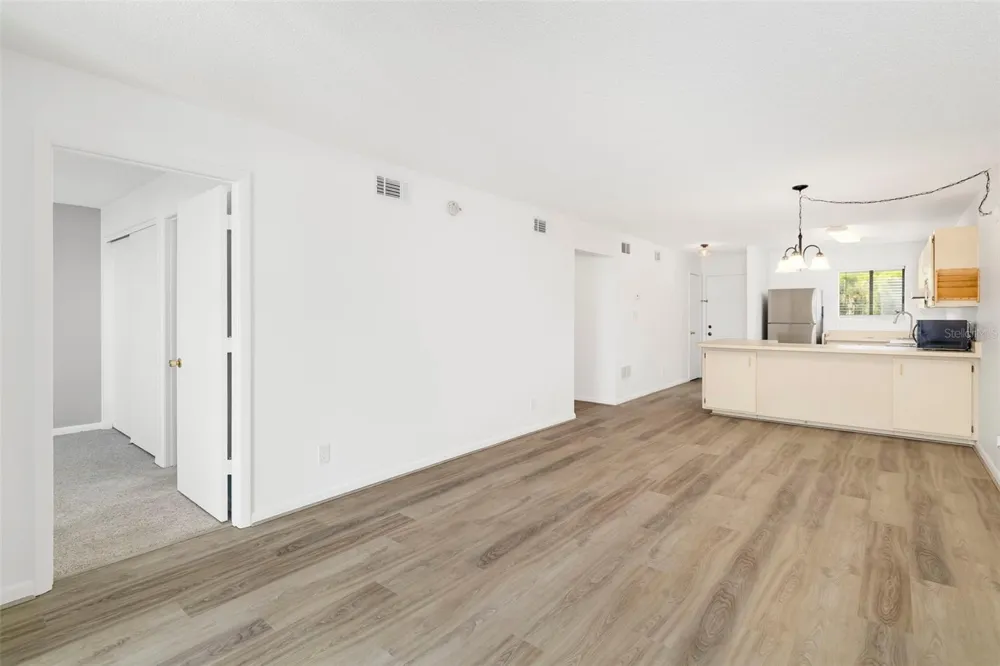 6033 34TH STREET W #26 Bradenton, FL 34210