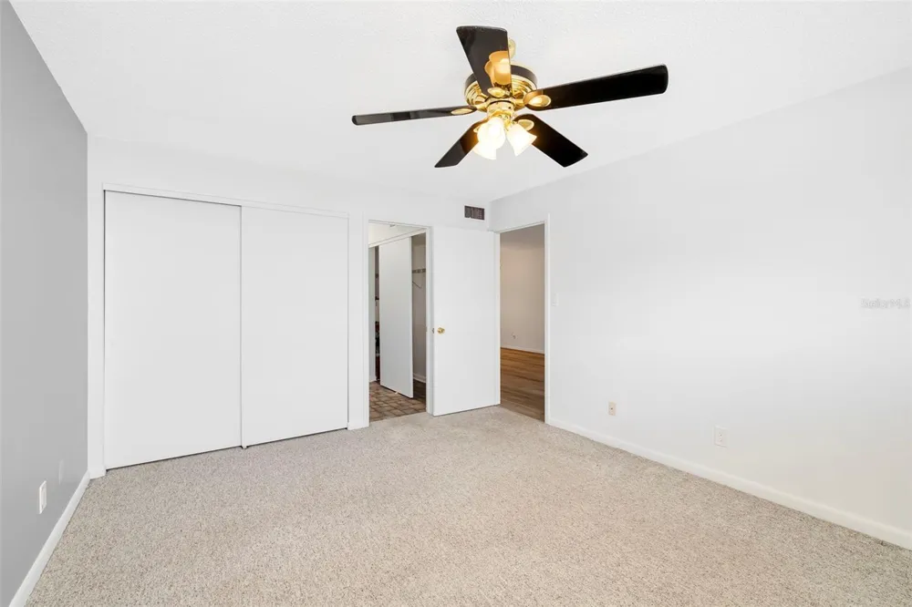 6033 34TH STREET W #26 Bradenton, FL 34210