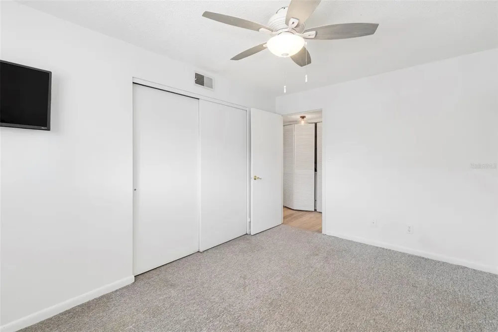 6033 34TH STREET W #26 Bradenton, FL 34210