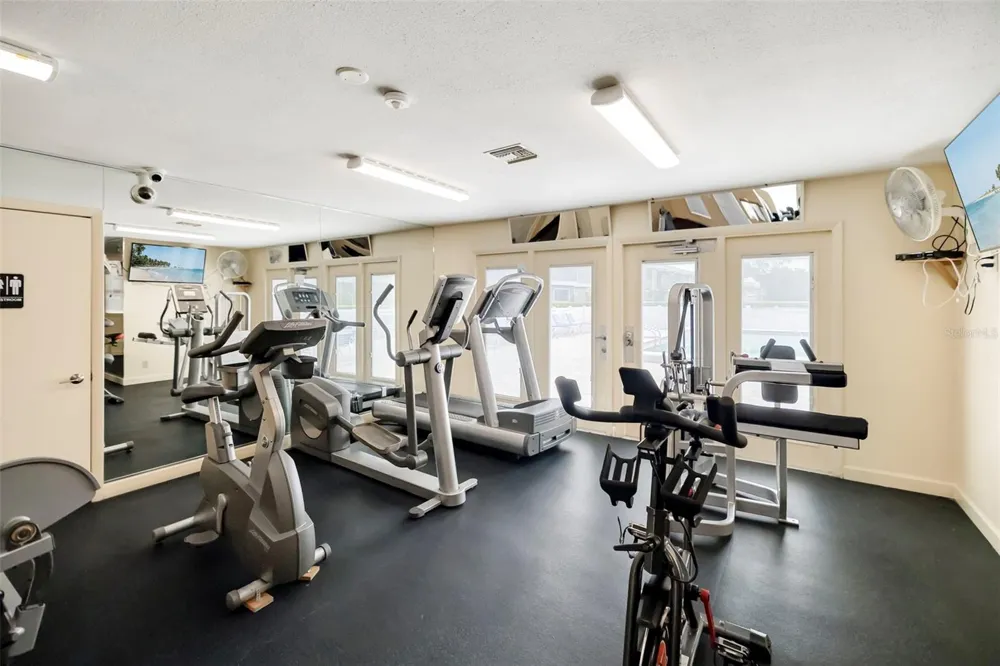 6033 34TH STREET W #26 Bradenton, FL 34210