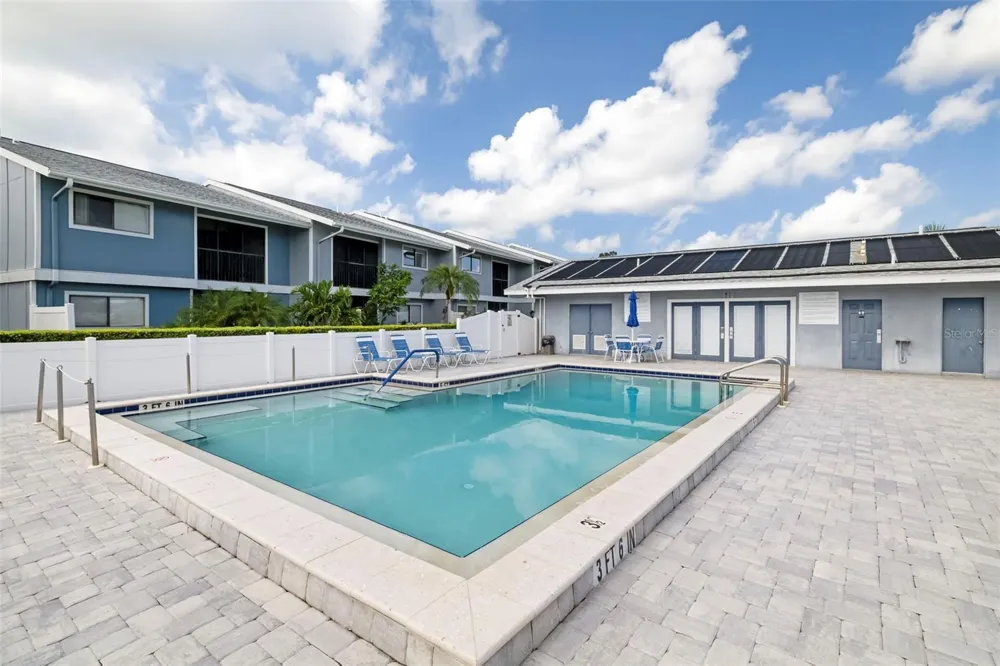 6033 34TH STREET W #26 Bradenton, FL 34210