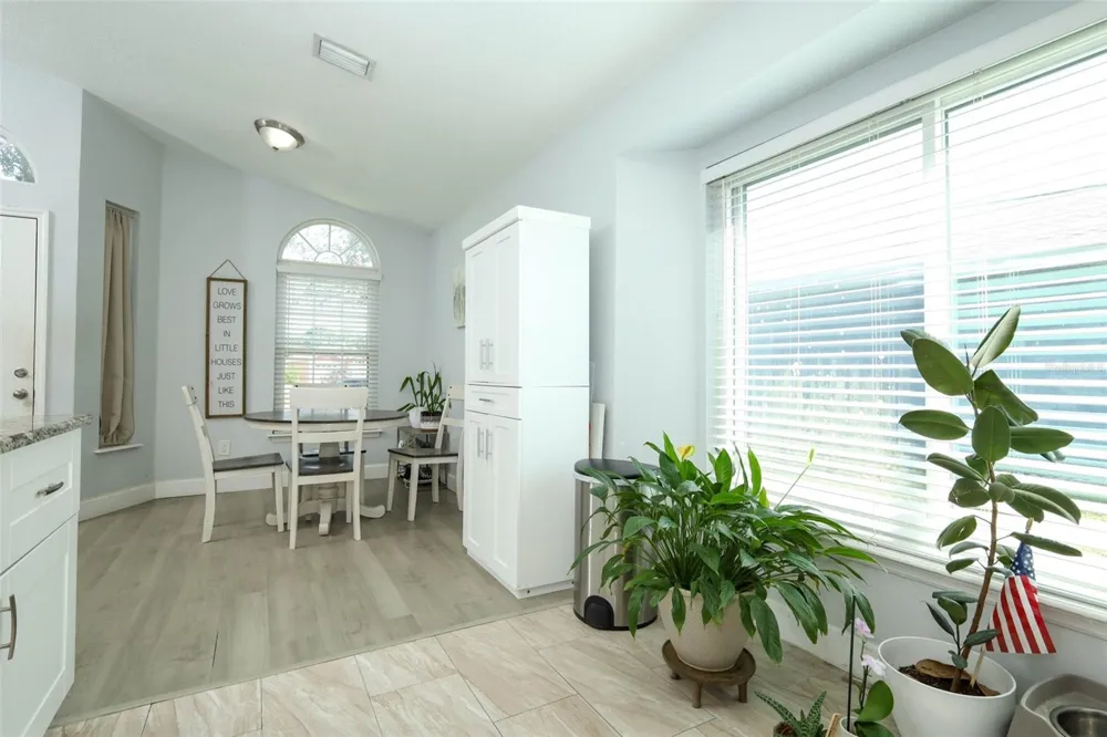 412 HORIZON DRIVE Winter Springs, FL 32708