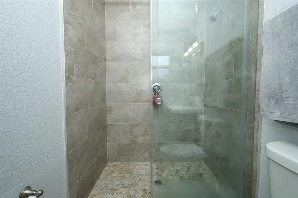 412 HORIZON DRIVE Winter Springs, FL 32708