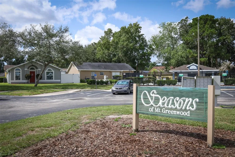 412 HORIZON DRIVE Winter Springs, FL 32708