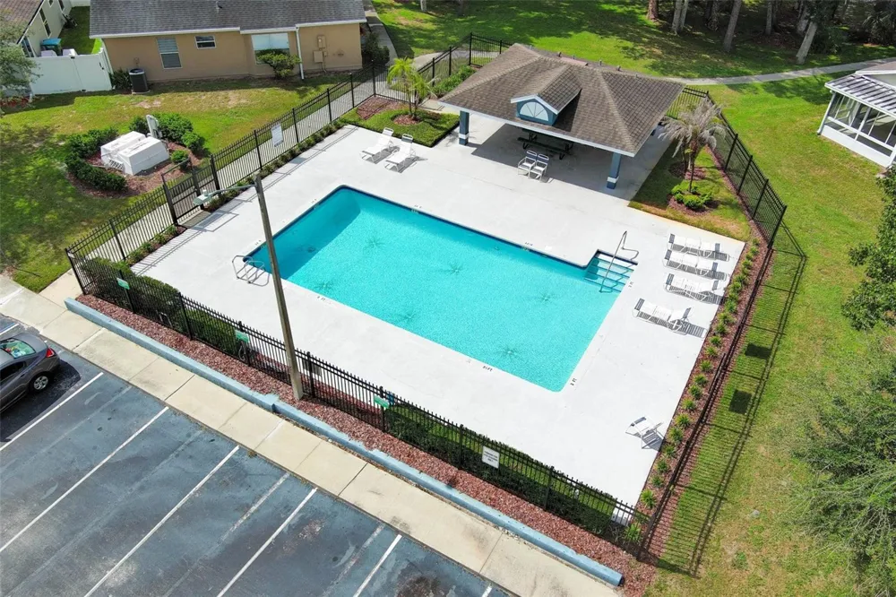 412 HORIZON DRIVE Winter Springs, FL 32708