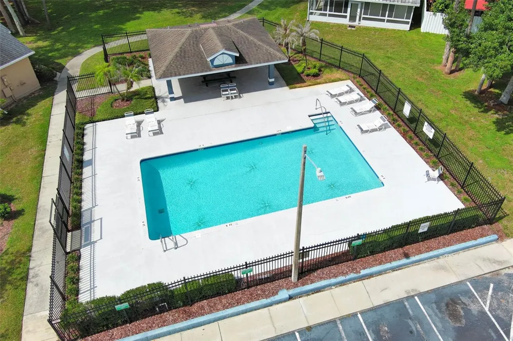 412 HORIZON DRIVE Winter Springs, FL 32708