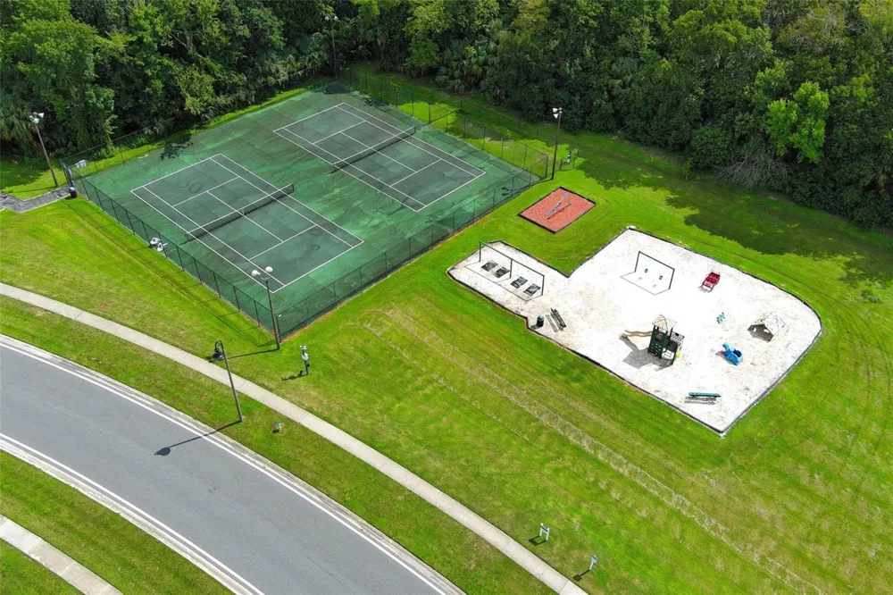 412 HORIZON DRIVE Winter Springs, FL 32708