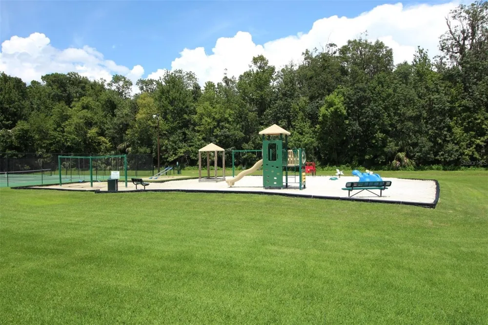 412 HORIZON DRIVE Winter Springs, FL 32708
