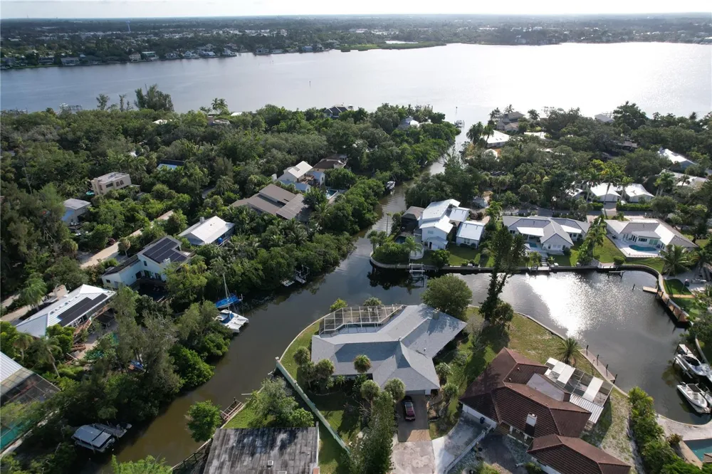 6937 MIDNIGHT PASS ROAD Sarasota, FL 34242