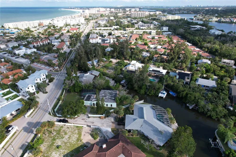 6937 MIDNIGHT PASS ROAD Sarasota, FL 34242