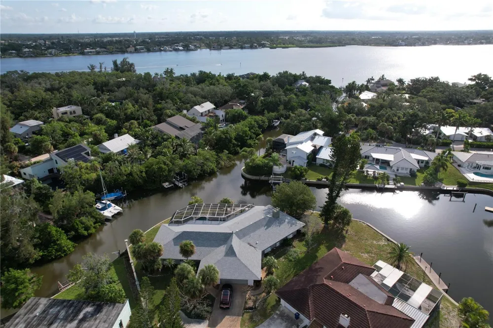 6937 MIDNIGHT PASS ROAD Sarasota, FL 34242