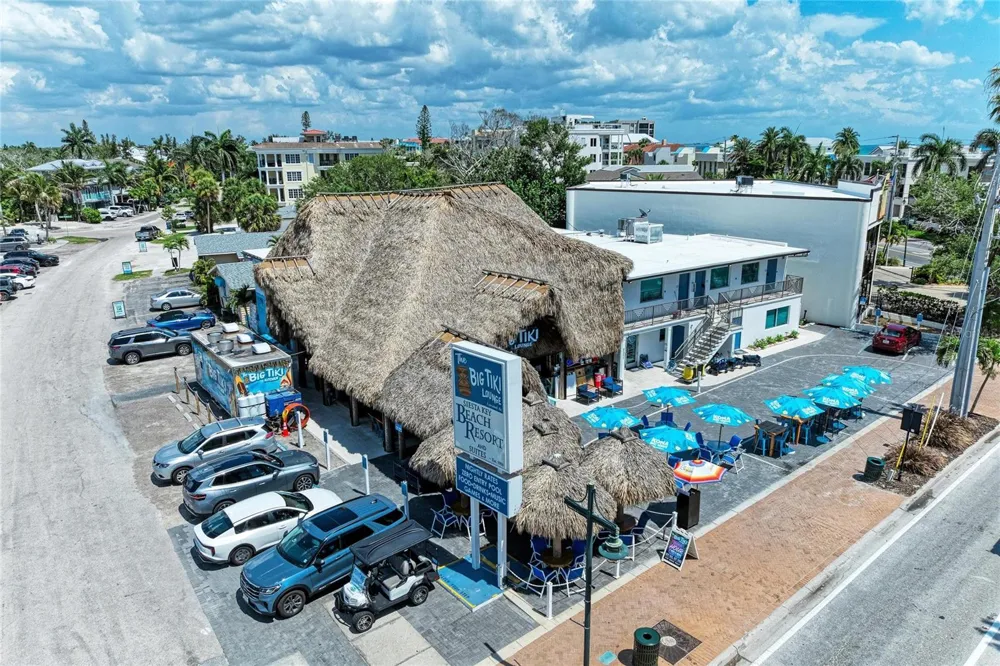 6937 MIDNIGHT PASS ROAD Sarasota, FL 34242