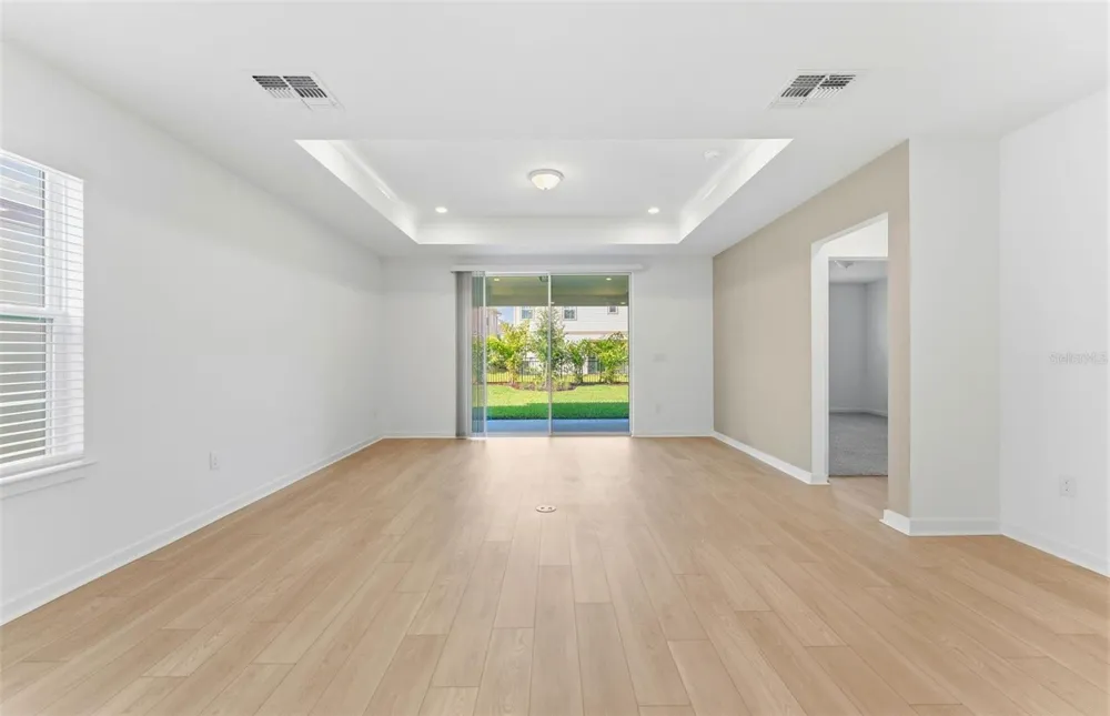 5322 SPRING MAIDEN CIRCLE Apollo Beach, FL 33572