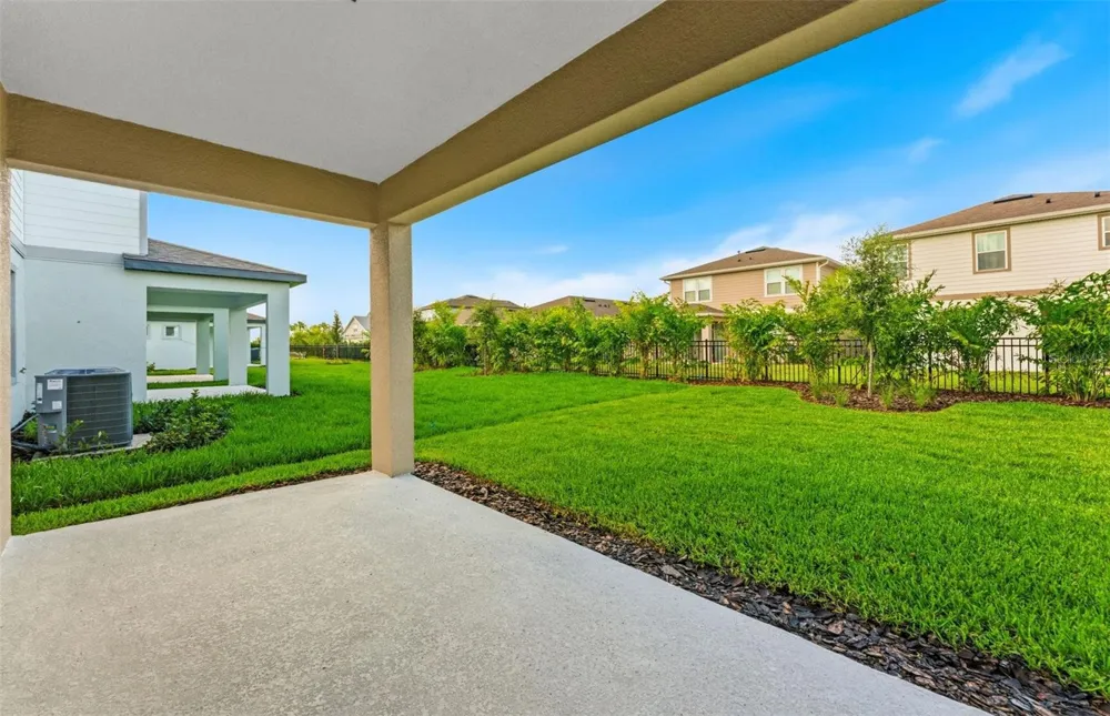 5322 SPRING MAIDEN CIRCLE Apollo Beach, FL 33572