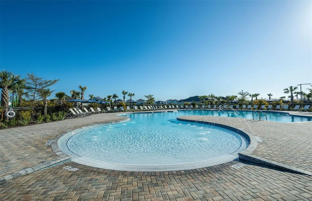 5322 SPRING MAIDEN CIRCLE Apollo Beach, FL 33572
