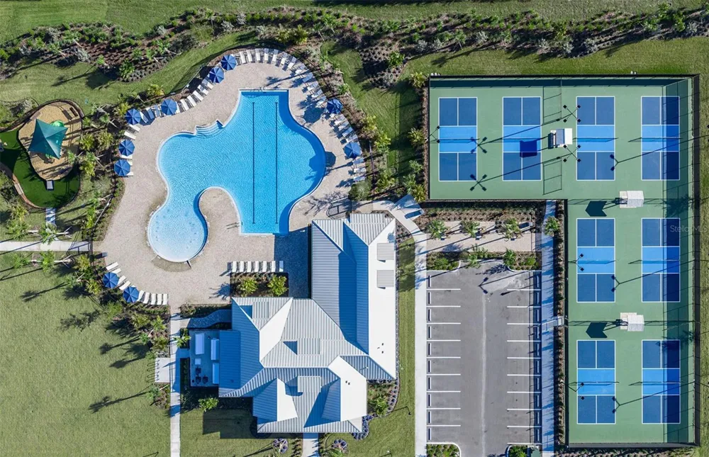 5322 SPRING MAIDEN CIRCLE Apollo Beach, FL 33572