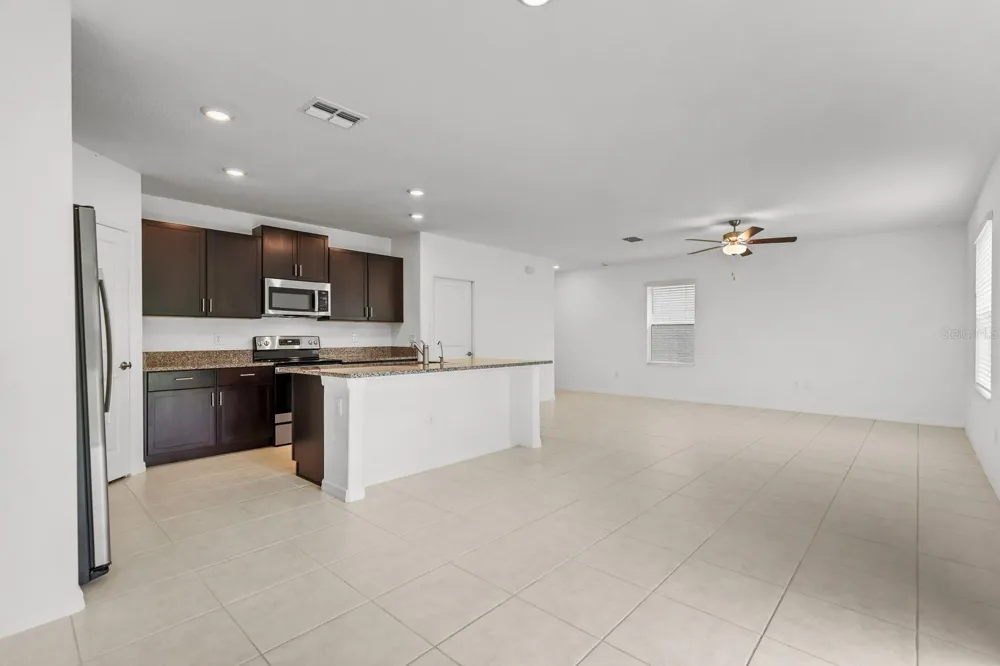 5552 BLUE AZURE DRIVE Wimauma, FL 33598