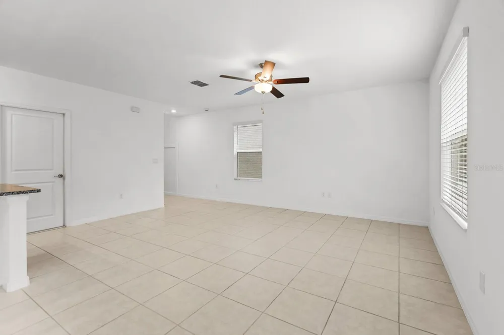 5552 BLUE AZURE DRIVE Wimauma, FL 33598