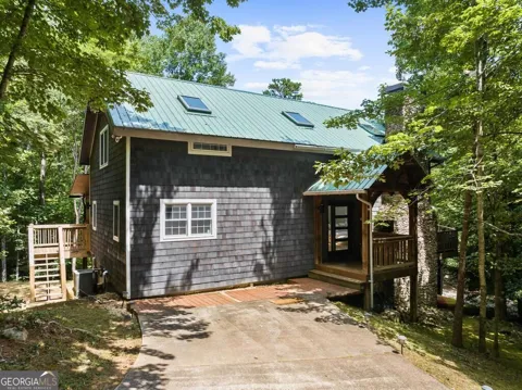 281 Pine Cone RD