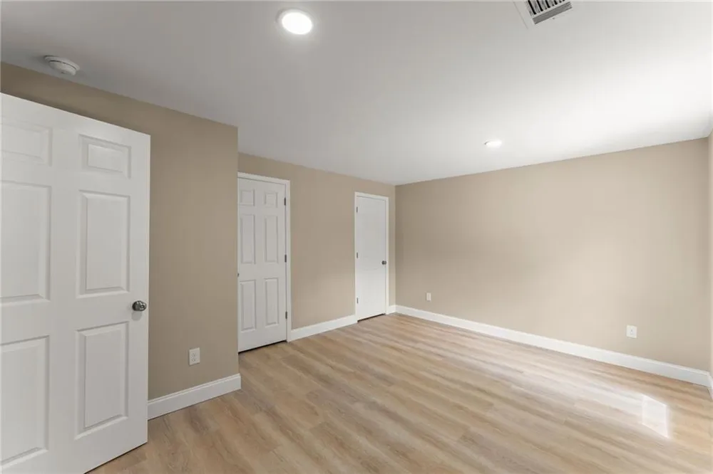 2443 Old Cornelia Highway Gainesville, GA 30507