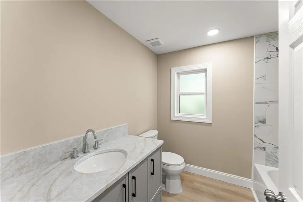 2443 Old Cornelia Highway Gainesville, GA 30507