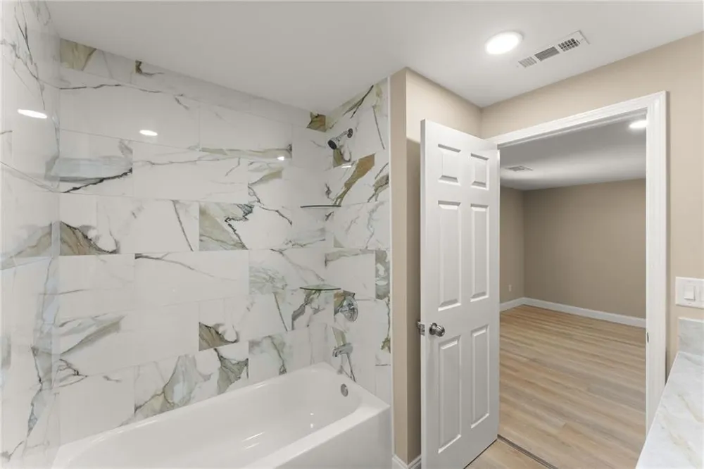 2443 Old Cornelia Highway Gainesville, GA 30507